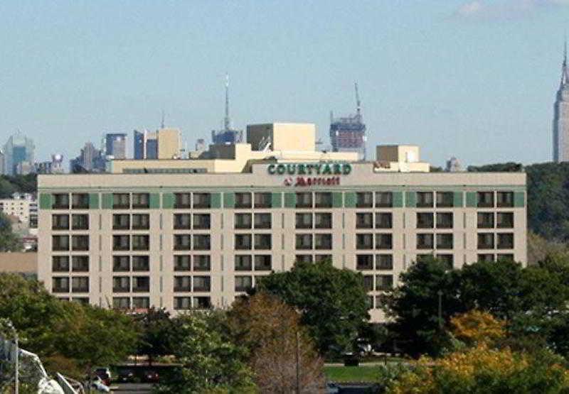 Hotel Courtyard By Marriott Secaucus Meadowlands Exterior foto